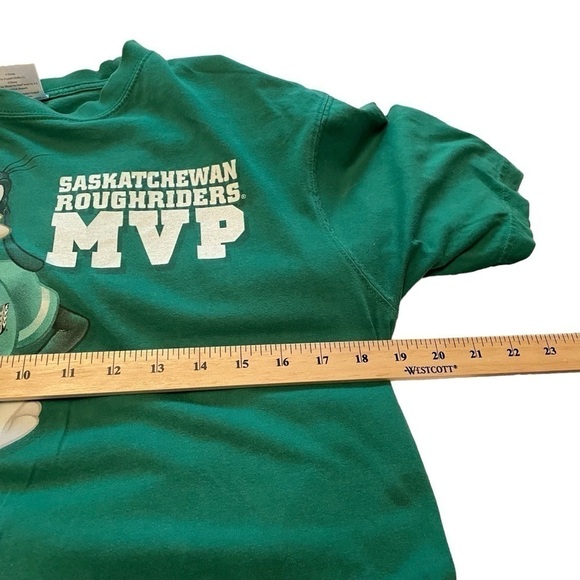 NFL- DISNEY-Goofy - Saskatchewan Roughriders MVP Pullover TShirt - Size Small - Picture 3 of 6